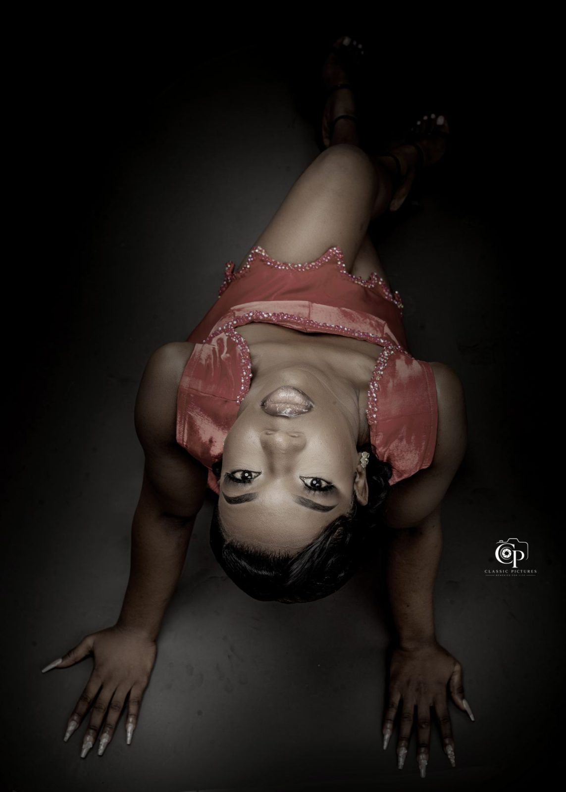 STUDIO - Studio Portraits